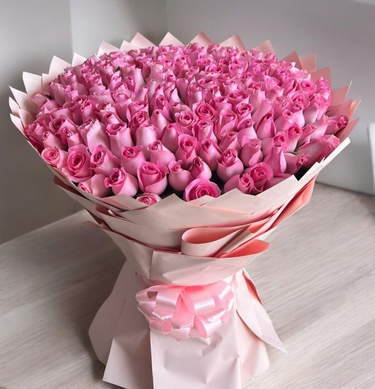 Rosé Royale — Pink Luxury Bouquet