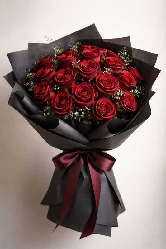 Scarlet Empire — Bold Red Luxury Bouquet UAE
