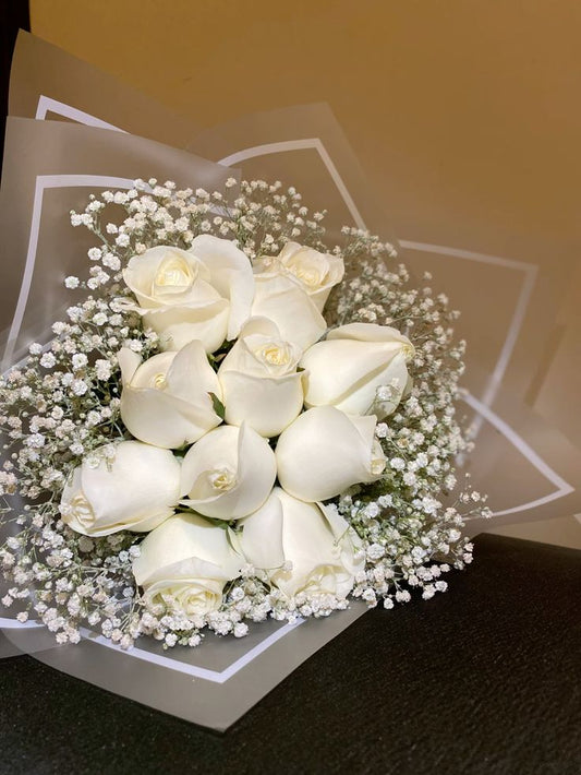White Opulence — Grand Luxury Wedding Bouquet