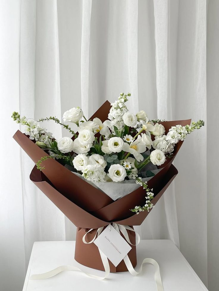 Blanc Royale — French-Inspired Luxury Bouquet